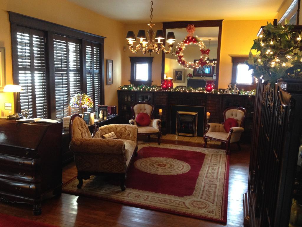 Talwood Manor B&B ポートコルボーン エクステリア 写真