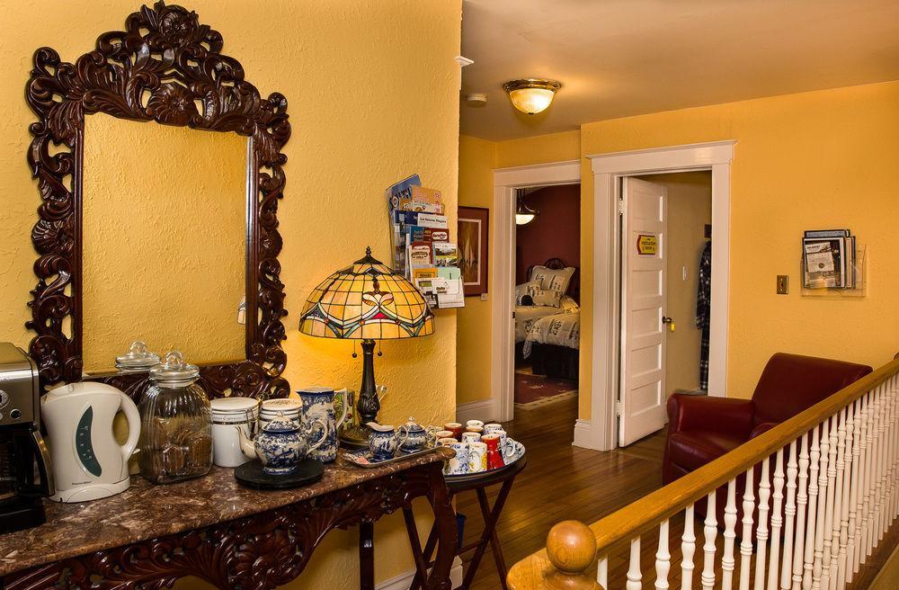 Talwood Manor B&B ポートコルボーン エクステリア 写真